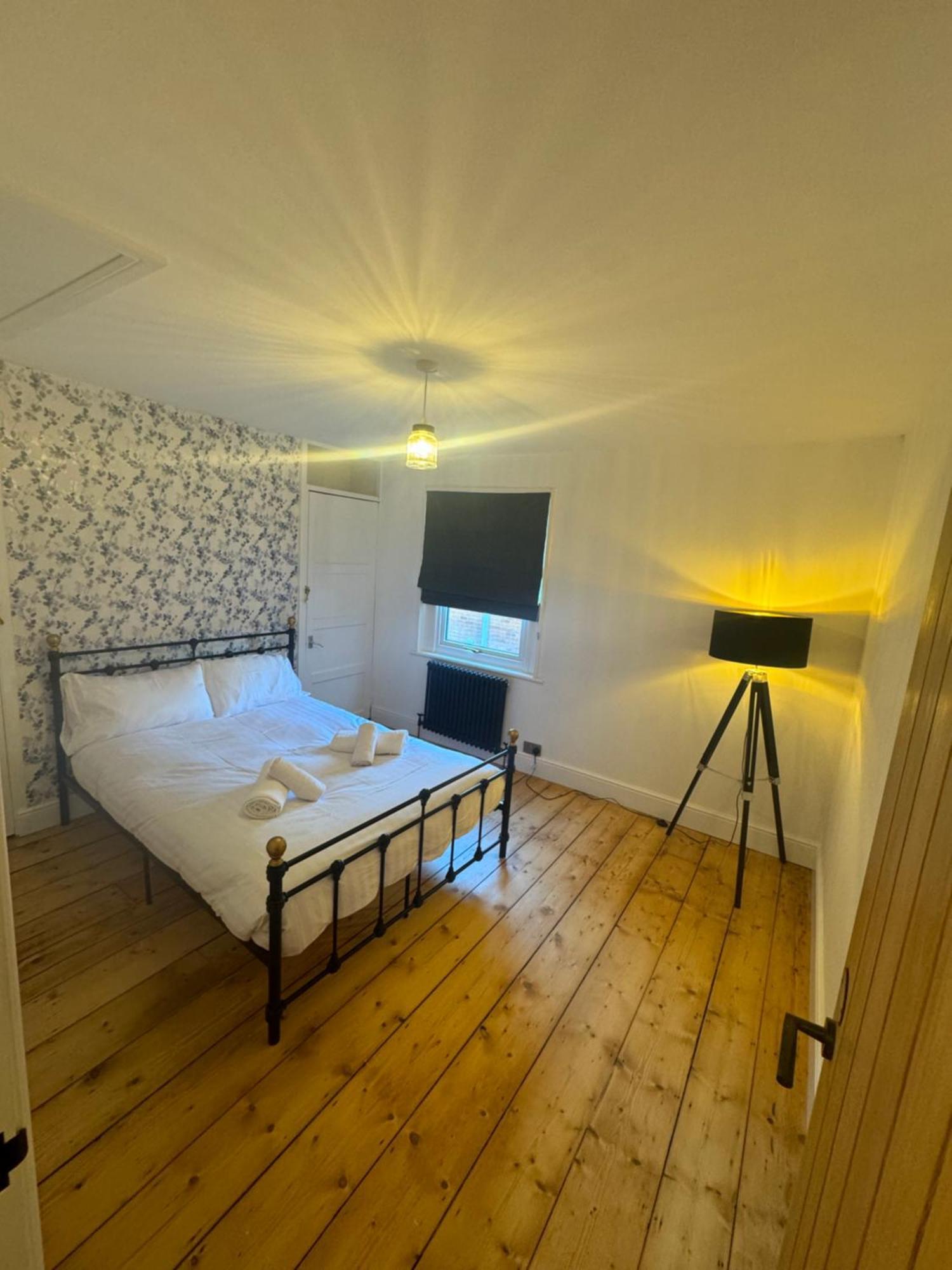 Mill Hill Guest House 考斯 外观 照片