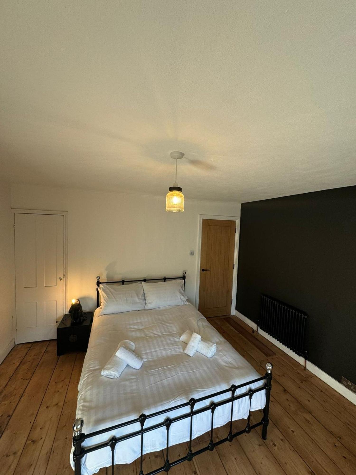 Mill Hill Guest House 考斯 外观 照片